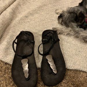Vionic Miami size 8 sandals